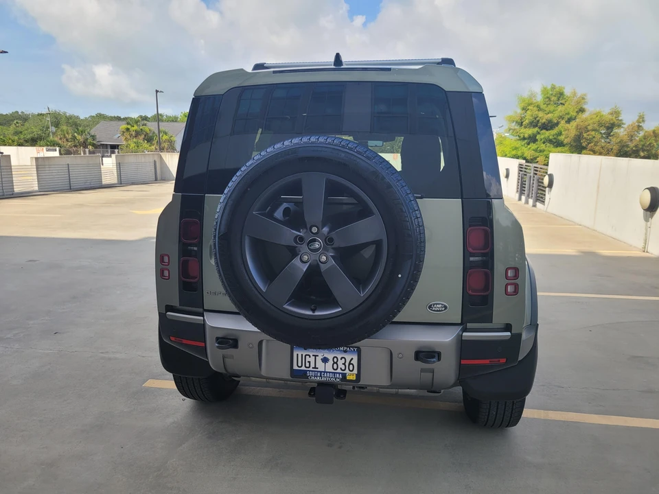 2021 Land Rover Defender L663 - Image 26 of 31