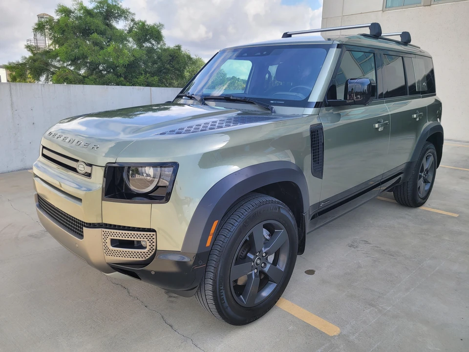 2021 Land Rover Defender L663 - Image 10 of 31