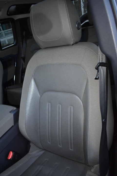 2021 Land Rover Defender 110 - Image 28 of 31