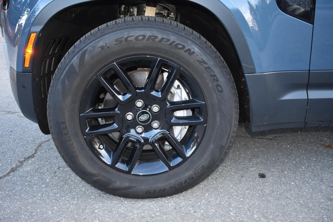 2021 Land Rover Defender 110 - Image 19 of 31