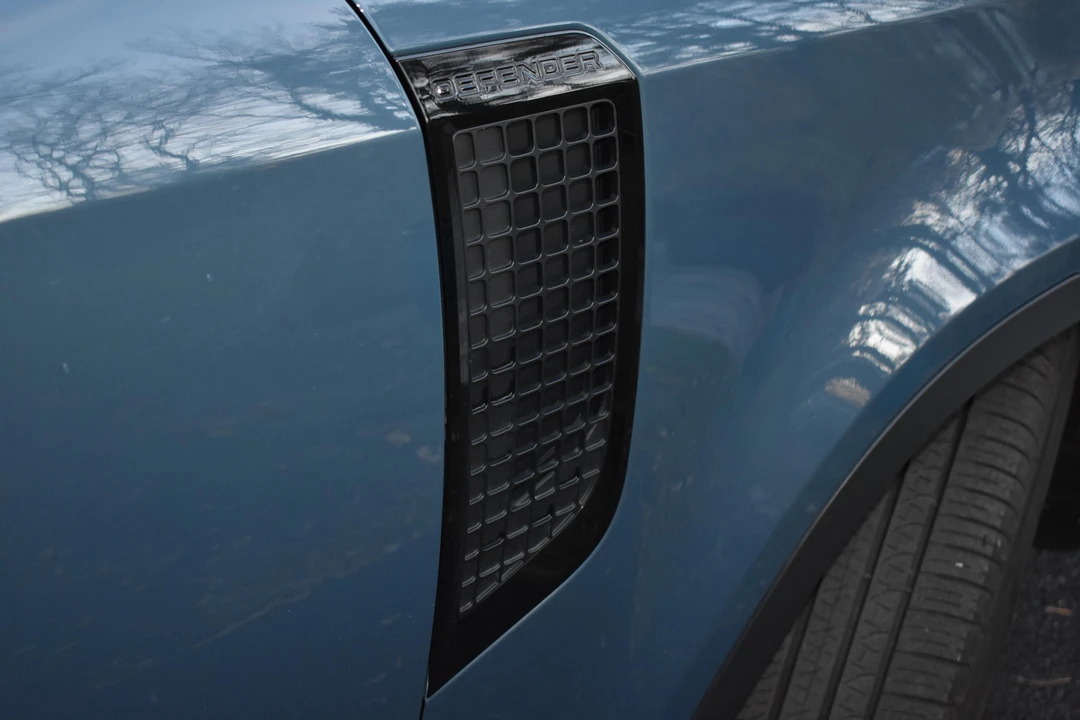 2021 Land Rover Defender 110 - Image 18 of 31