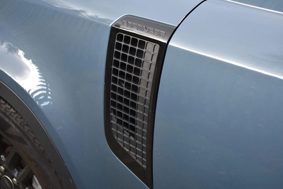 2021 Land Rover Defender 110 - Image 13 of 31