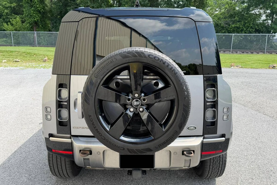2021 Land Rover Defender L663 - Image 5 of 19
