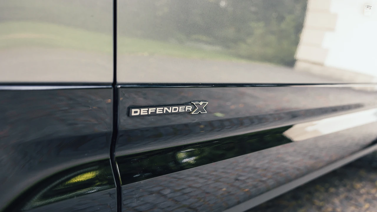2021 Land Rover Defender 110 - Image 15 of 31