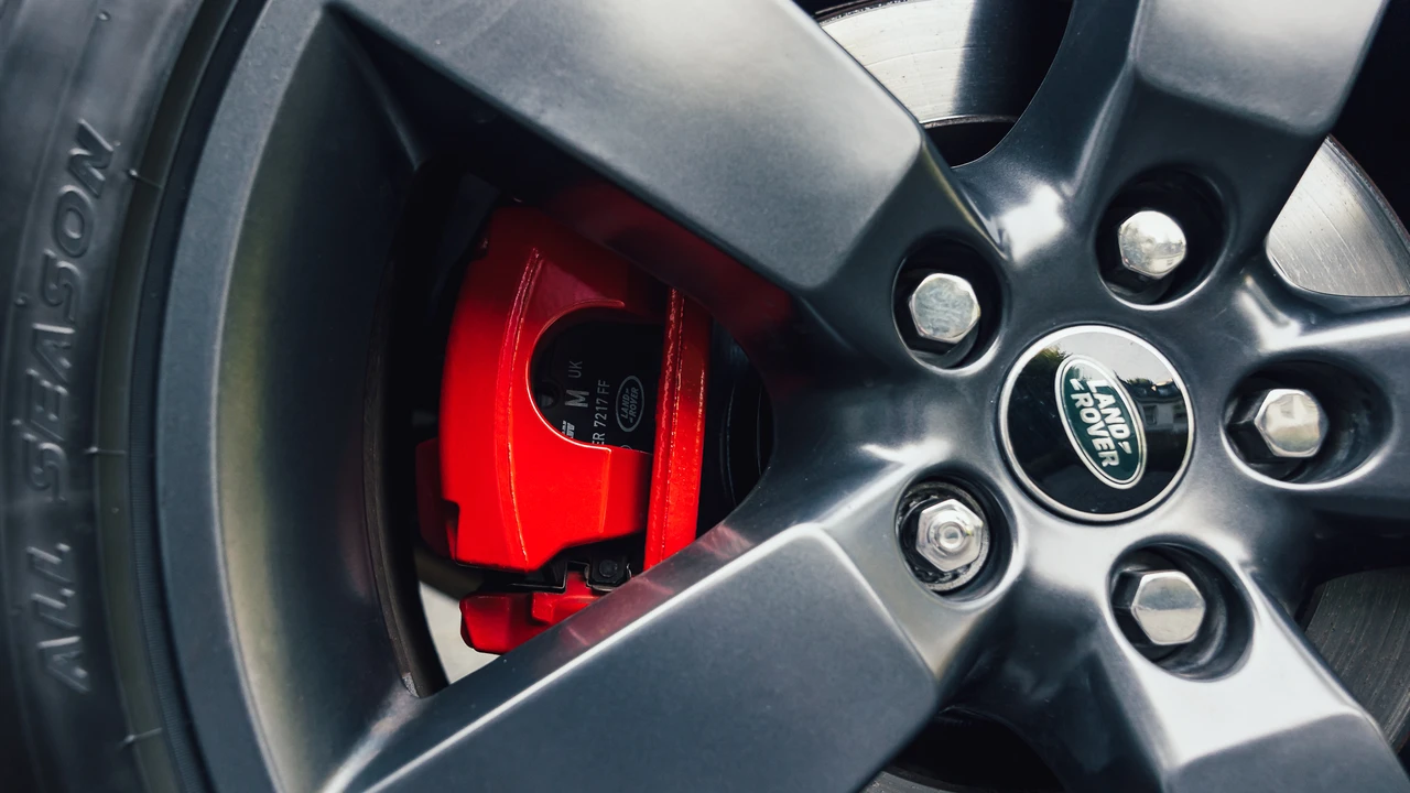 2021 Land Rover Defender 110 - Image 23 of 31