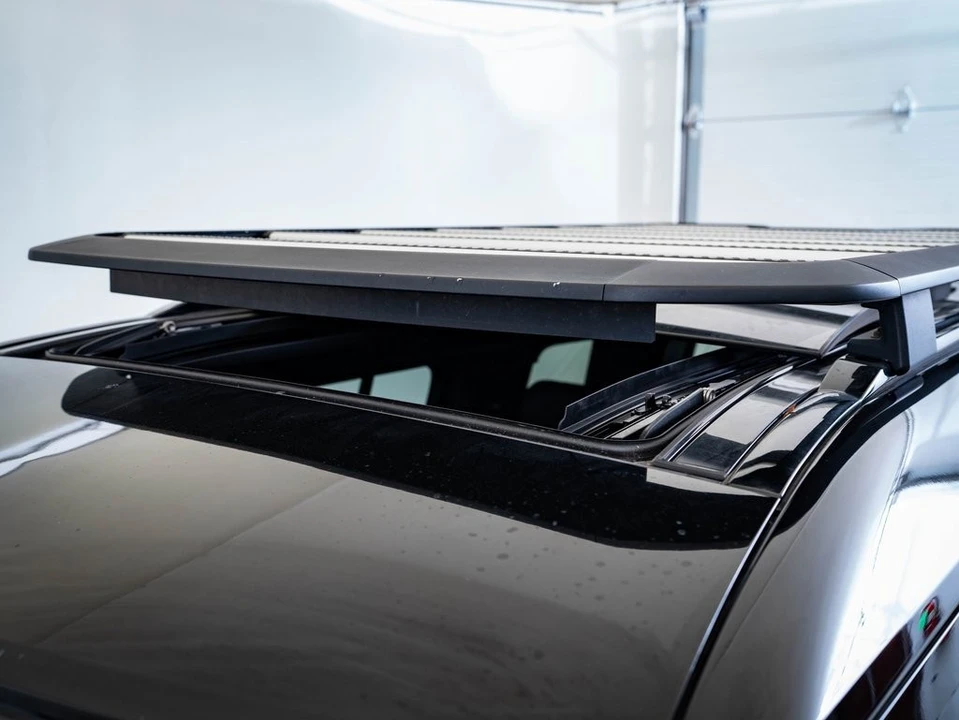 2021 Land Rover Defender 110 - Image 14 of 21