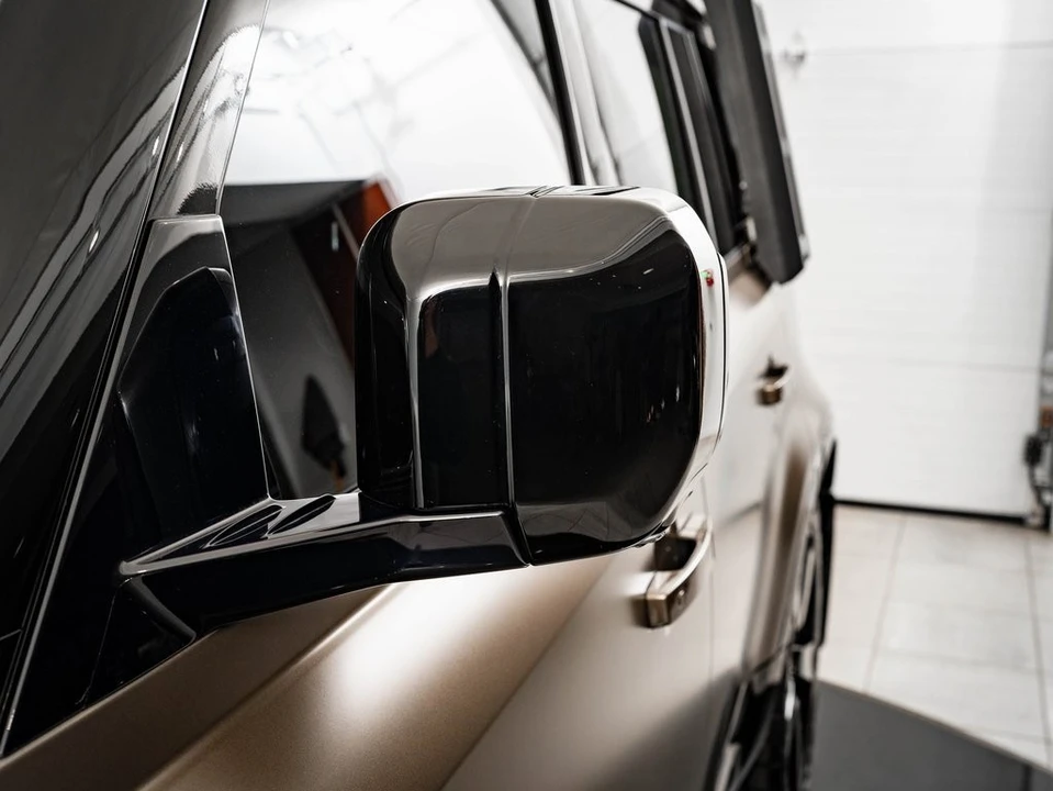 2021 Land Rover Defender 110 - Image 15 of 21