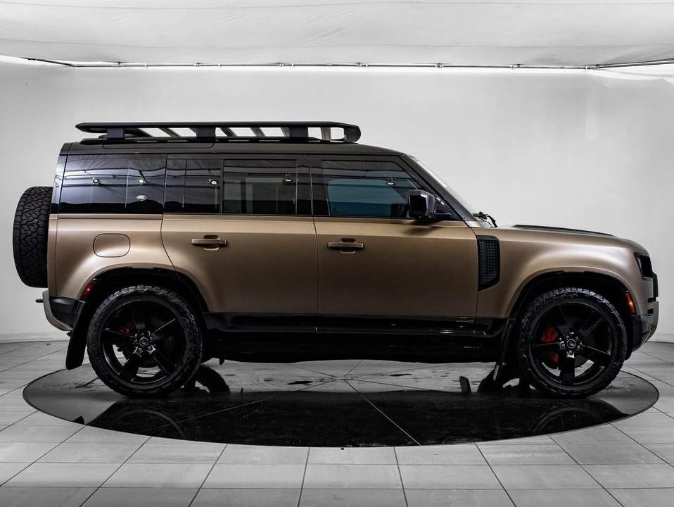 2021 Land Rover Defender 110 - Image 6 of 21