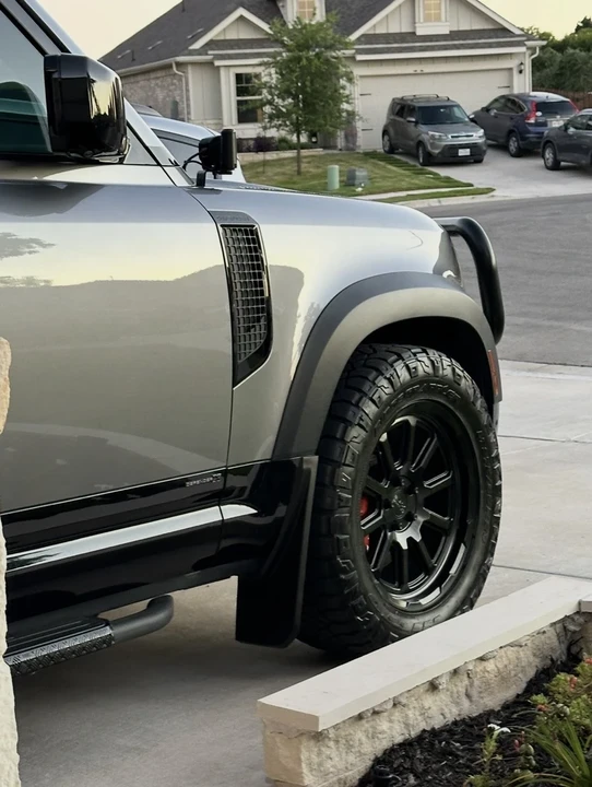 2021 Land Rover Defender 110 - Image 16 of 21