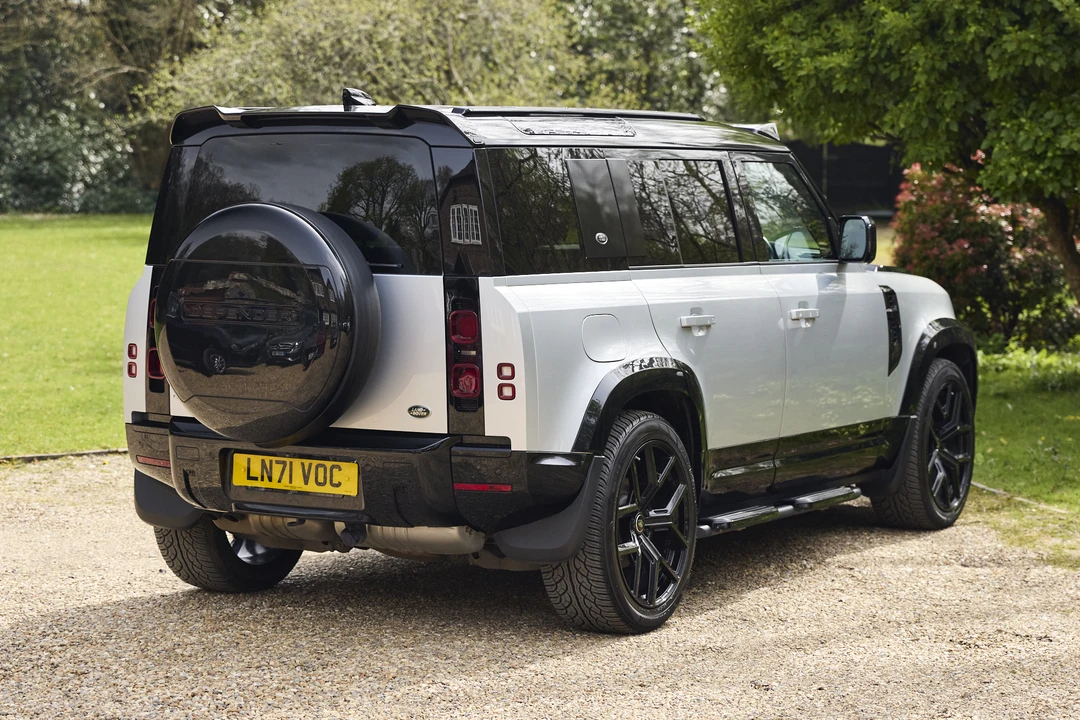 2021 Land Rover Defender L663 - Image 7 of 31