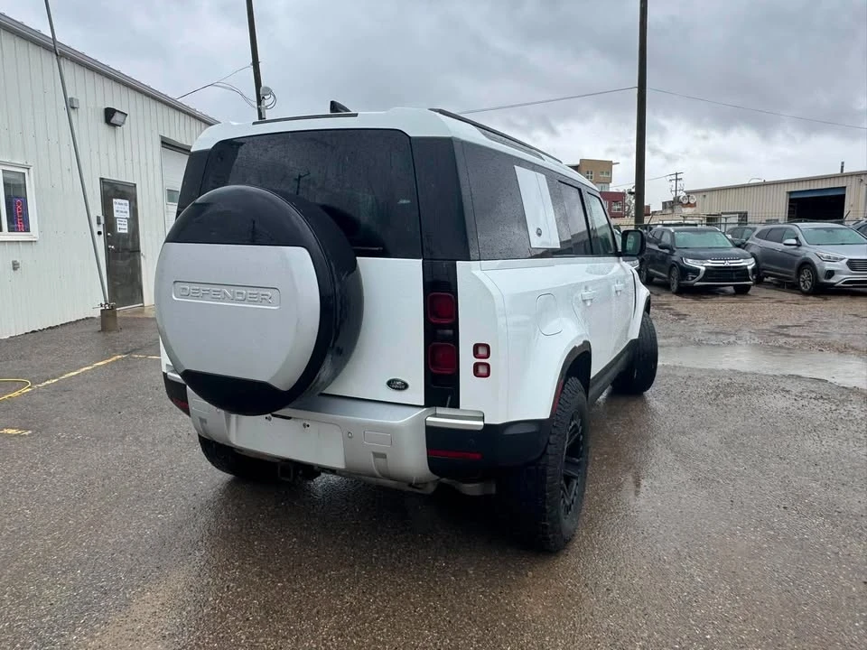 2021 Land Rover Defender L663 - Image 3 of 18