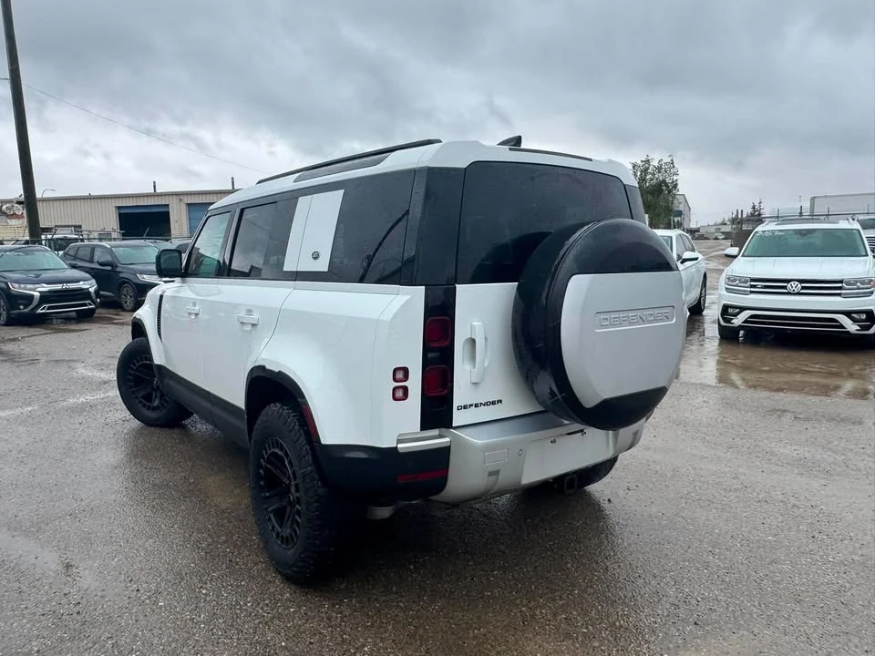 2021 Land Rover Defender L663 - Image 7 of 18