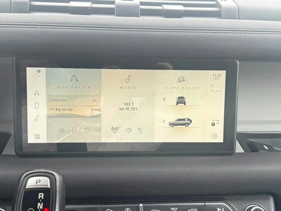 2021 Land Rover Defender L663 - Image 11 of 18