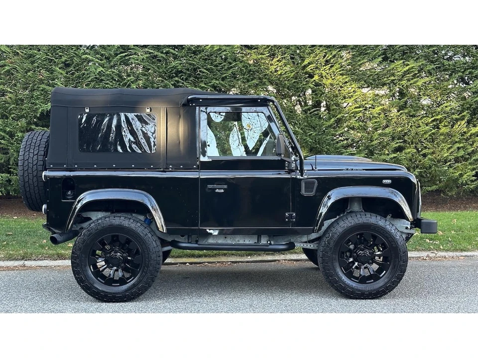 2021 Land Rover Defender L663 - Image 6 of 31