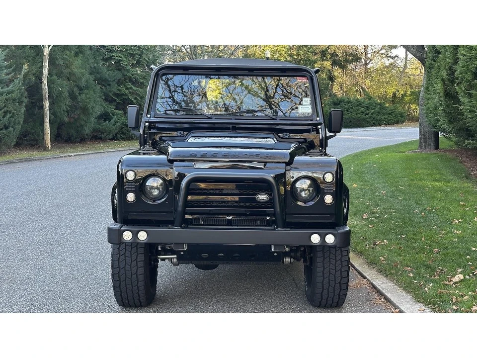 2021 Land Rover Defender L663 - Image 8 of 31