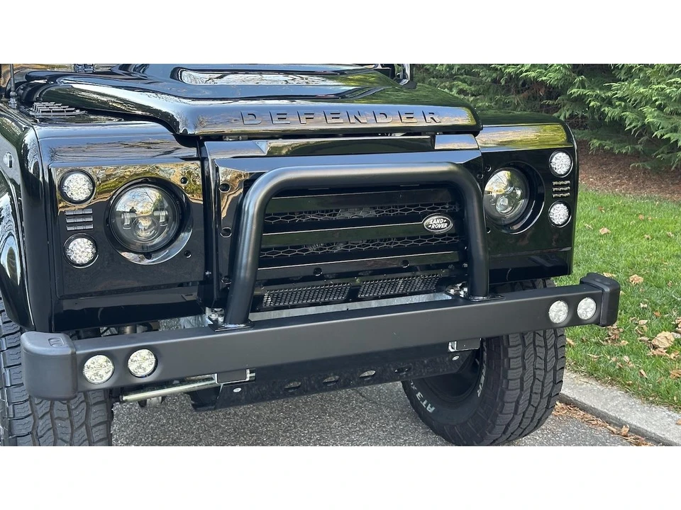 2021 Land Rover Defender L663 - Image 28 of 31