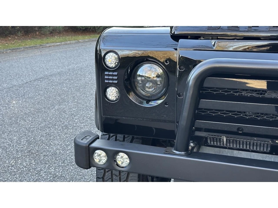 2021 Land Rover Defender L663 - Image 30 of 31