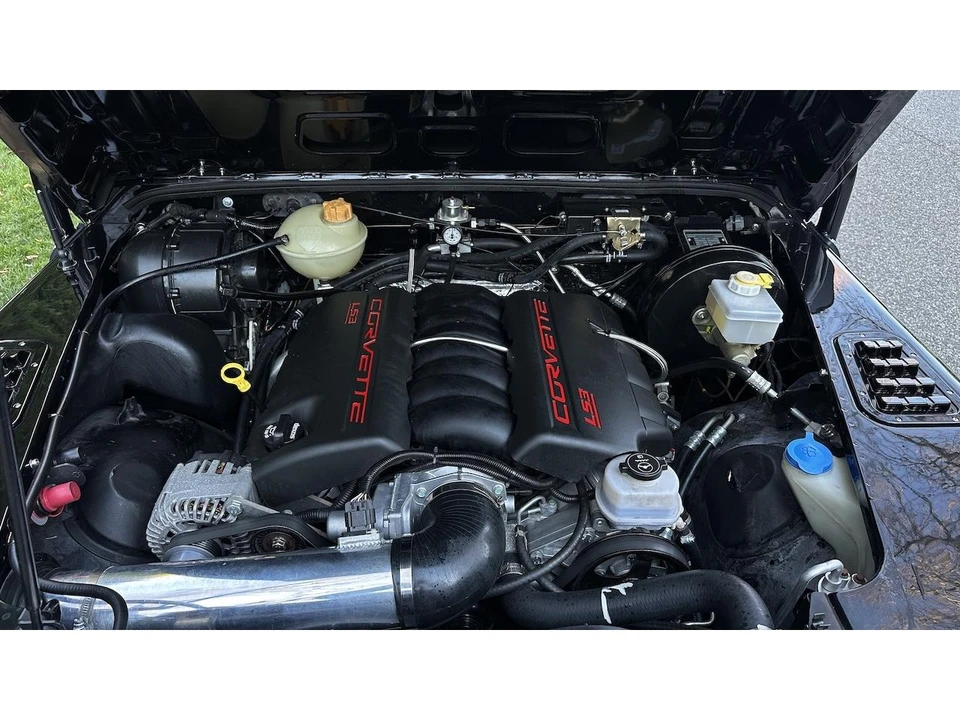 2021 Land Rover Defender L663 - Image 2 of 31
