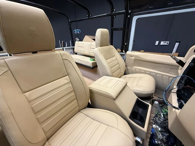 2021 Land Rover Defender L663 - Image 15 of 31