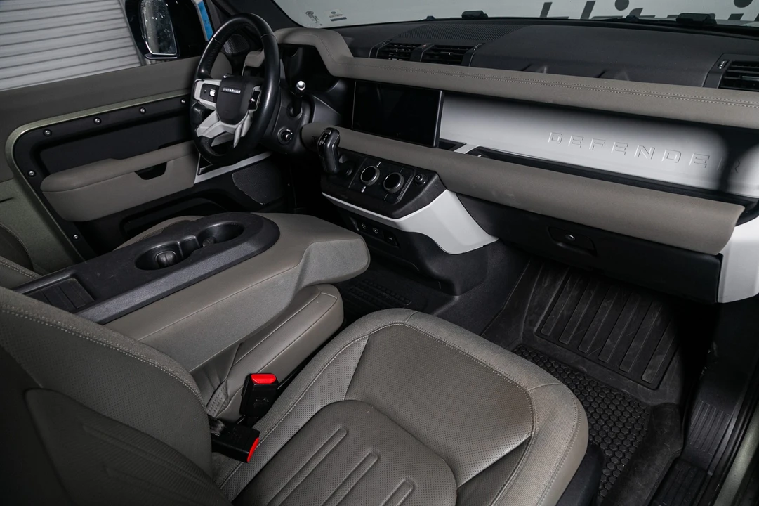 2021 Land Rover Defender 90 - Image 10 of 21