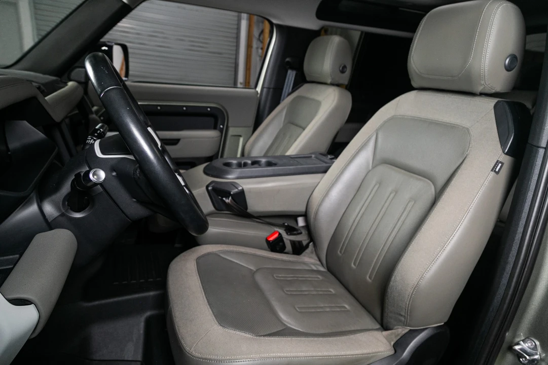 2021 Land Rover Defender 90 - Image 4 of 21