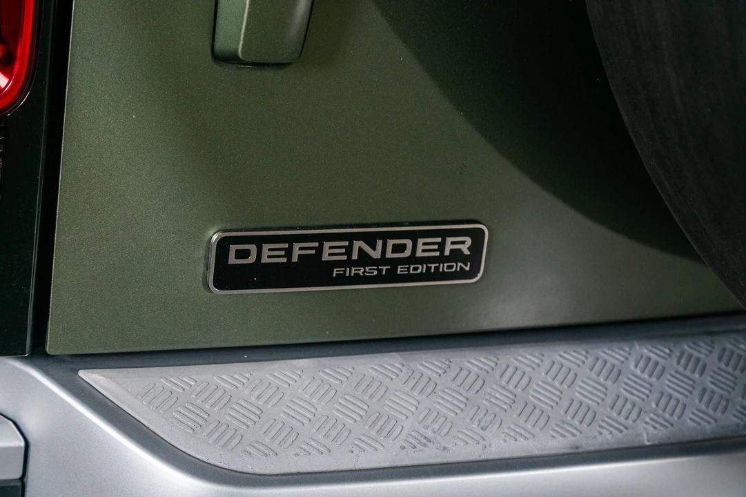 2021 Land Rover Defender 90 - Image 17 of 21