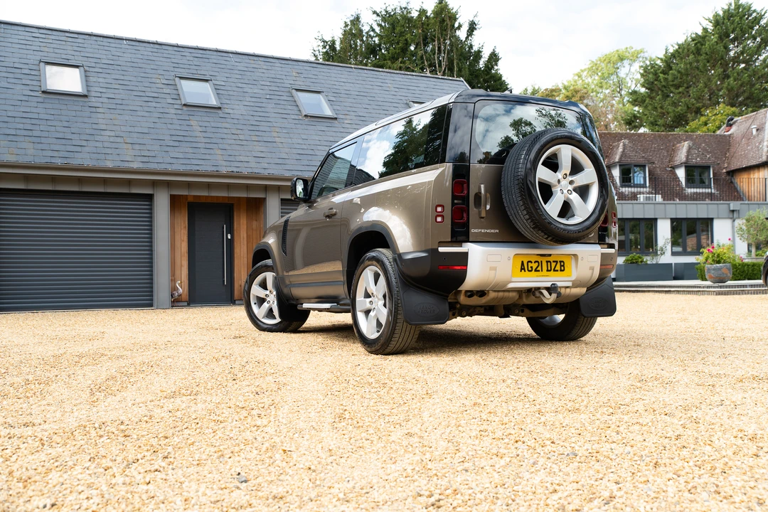 2021 Land Rover Defender L663 - Image 7 of 31