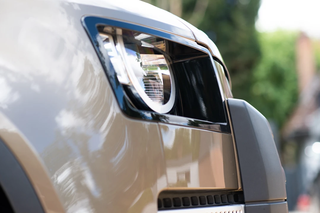 2021 Land Rover Defender L663 - Image 15 of 31