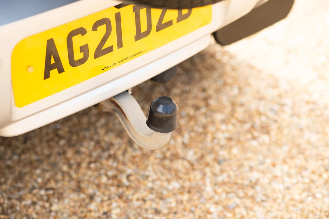2021 Land Rover Defender L663 - Image 17 of 31