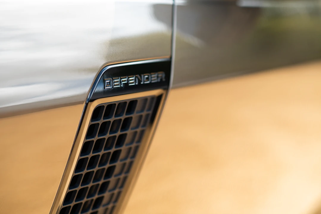 2021 Land Rover Defender L663 - Image 25 of 31