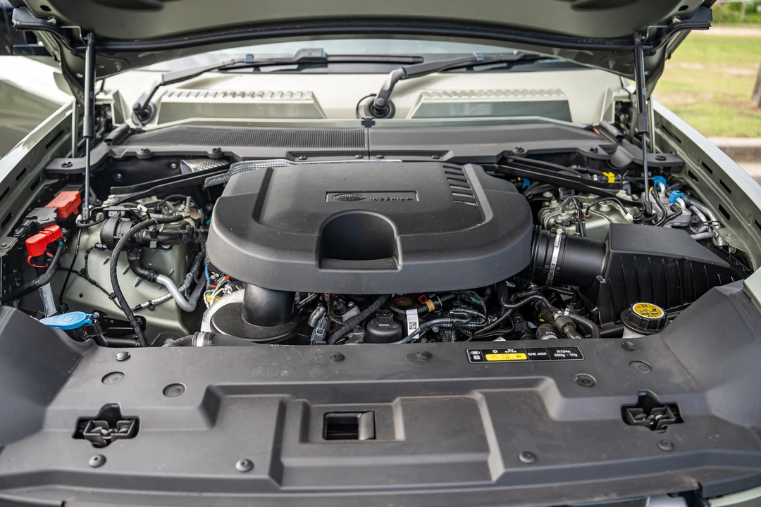 2021 Land Rover Defender L663 - Image 6 of 21
