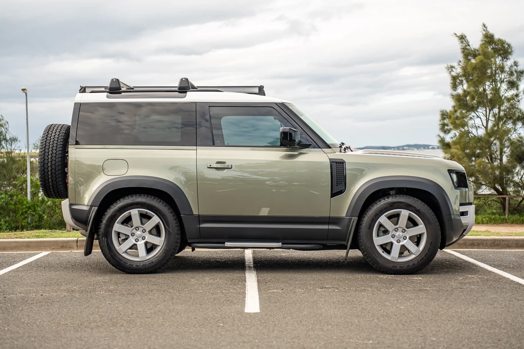 2021 Land Rover Defender L663 - Image 10 of 21