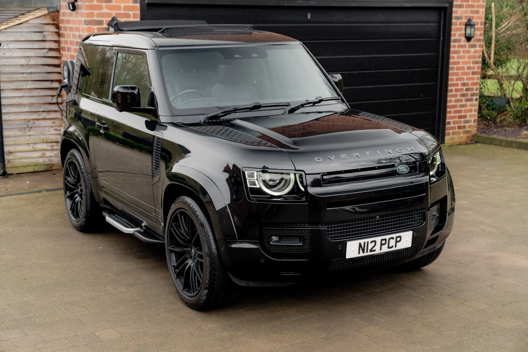 2021 Land Rover Defender 90 - Image 16 of 31