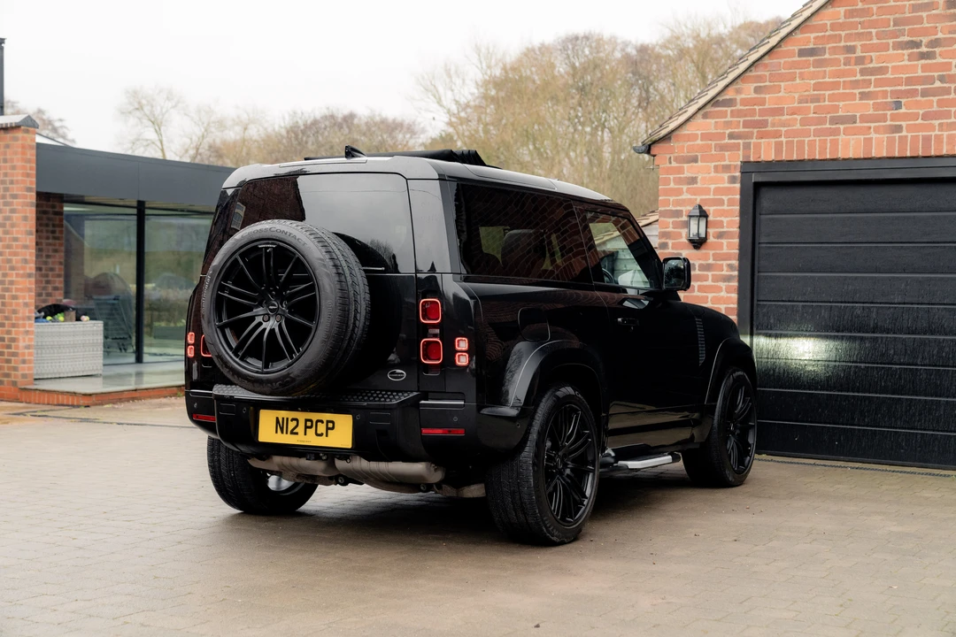 2021 Land Rover Defender 90 - Image 8 of 31