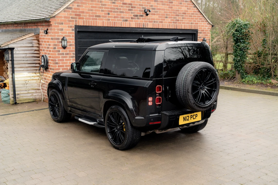 2021 Land Rover Defender 90 - Image 13 of 31