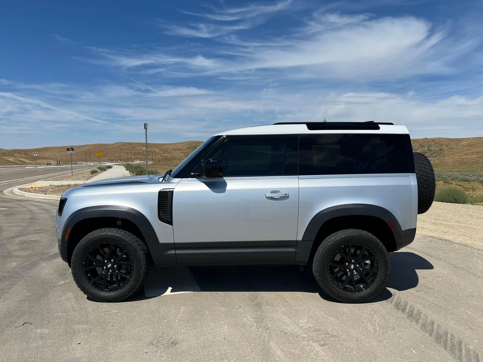 2021 Land Rover Defender 90 - Image 8 of 31