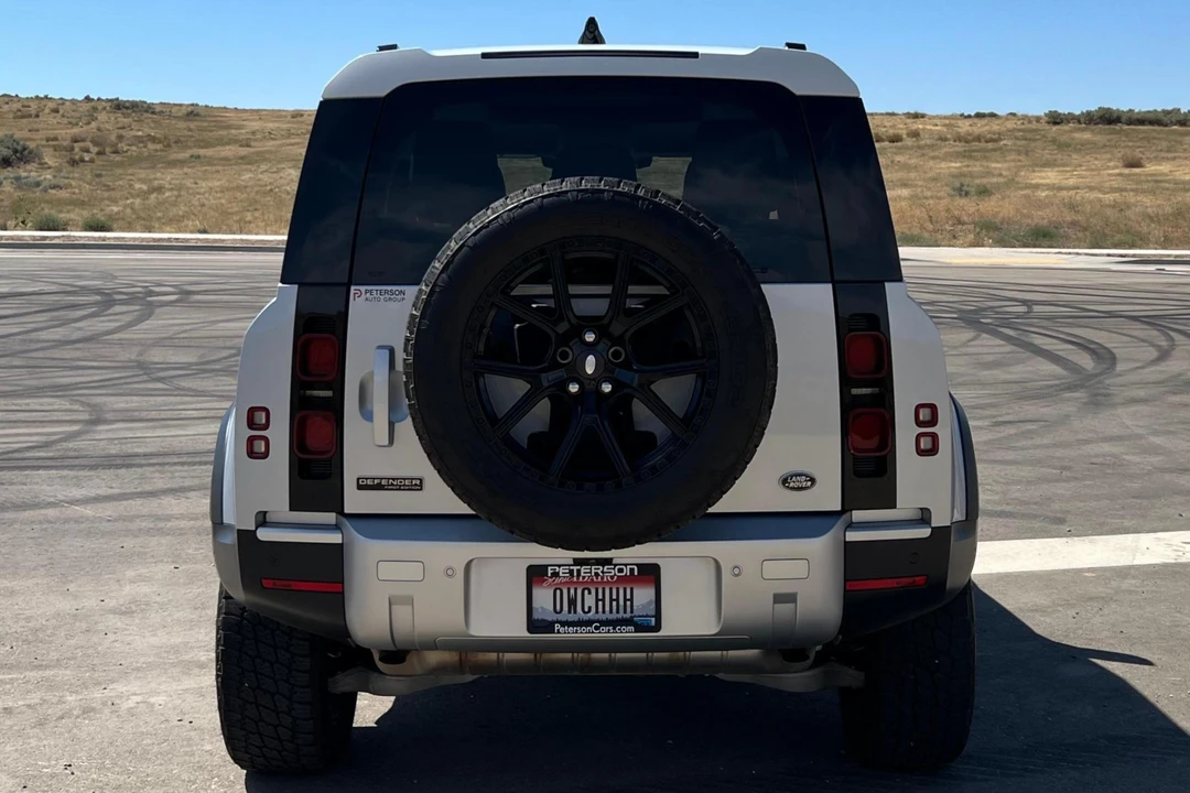 2021 Land Rover Defender 90 - Image 5 of 31