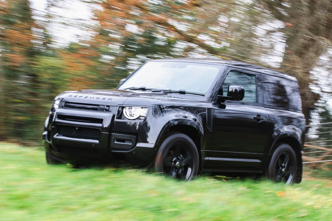 2020 Land Rover Defender 90 - Image 16 of 31