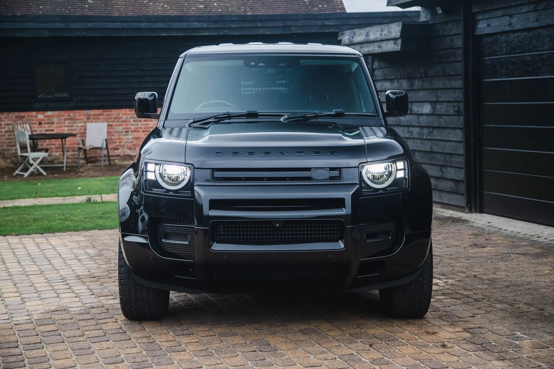 2020 Land Rover Defender 90 - Image 3 of 31