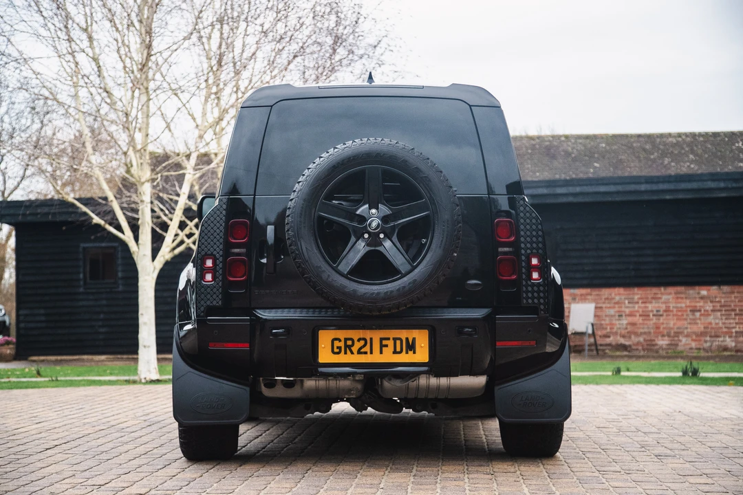2020 Land Rover Defender 90 - Image 7 of 31