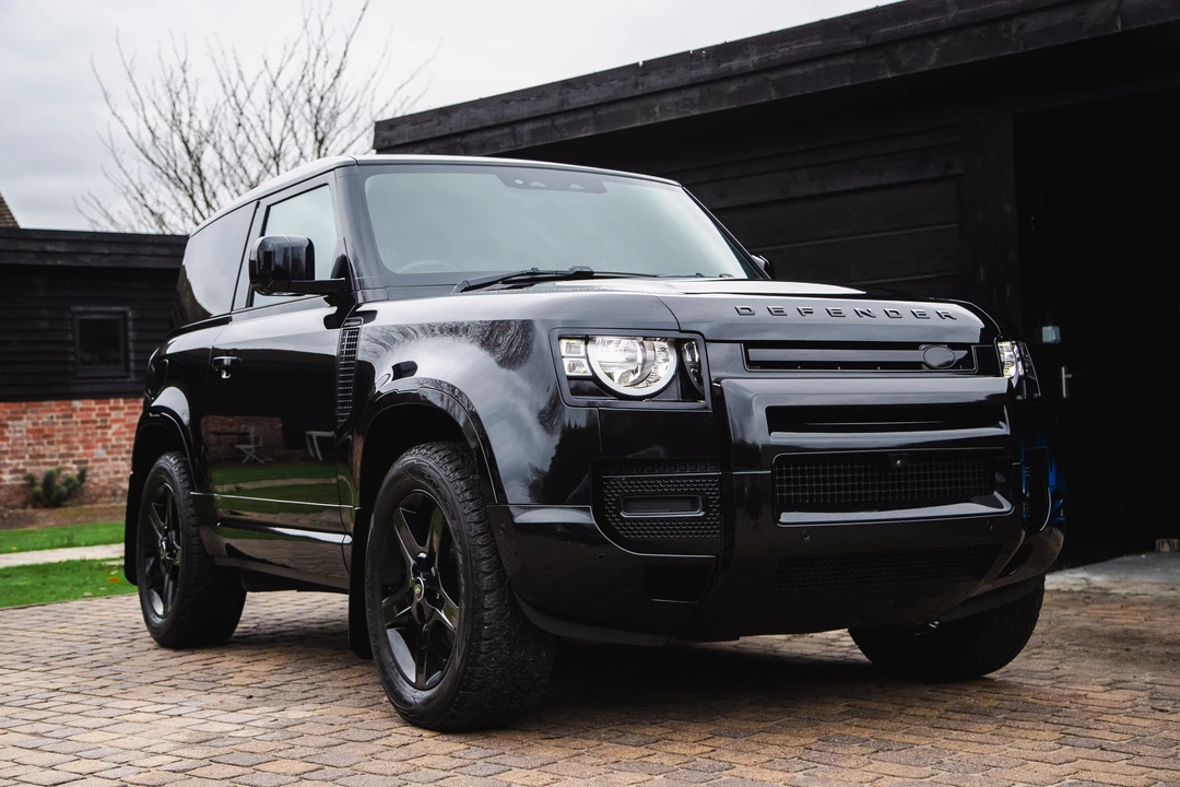 2020 Land Rover Defender 90 - Image 11 of 31