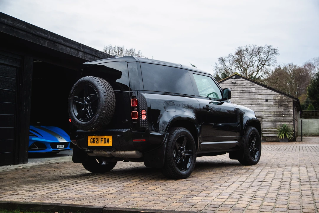 2020 Land Rover Defender 90 - Image 6 of 31