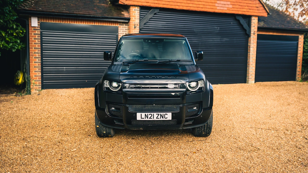 2021 Land Rover Defender 90 - Image 11 of 31