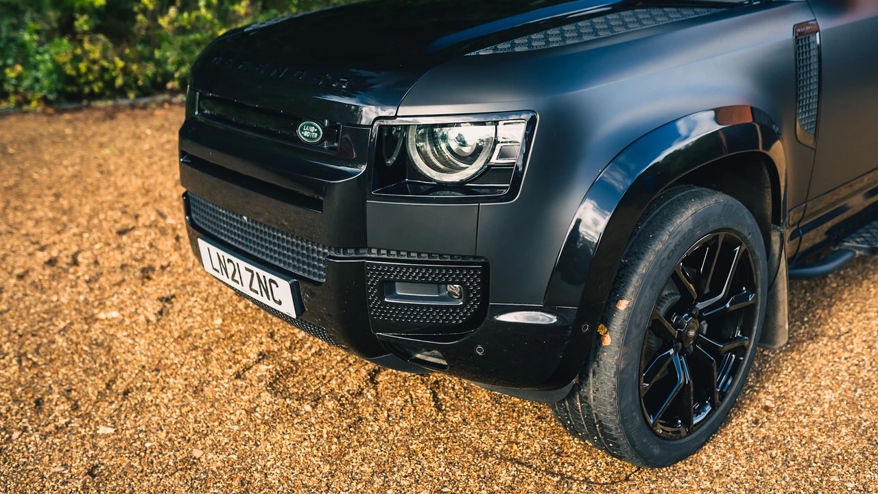 2021 Land Rover Defender 90 - Image 21 of 31