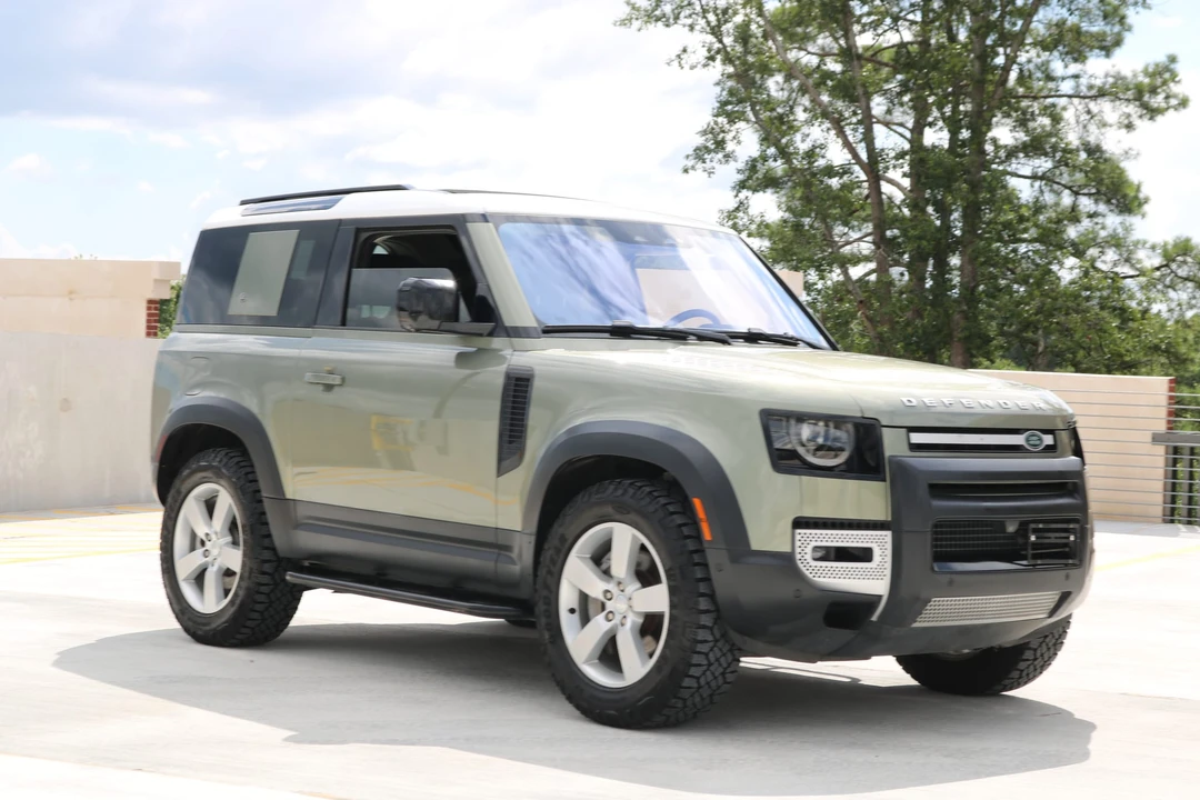 2021 Land Rover Defender L663 - Image 2 of 31