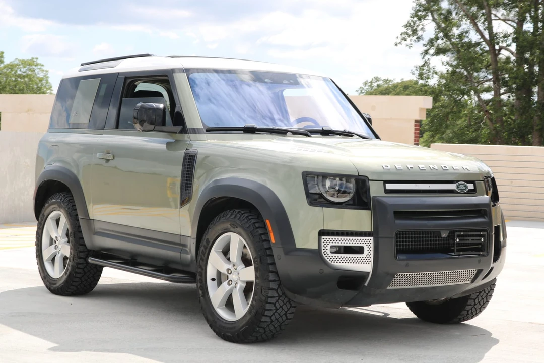 2021 Land Rover Defender L663 - Image 3 of 31