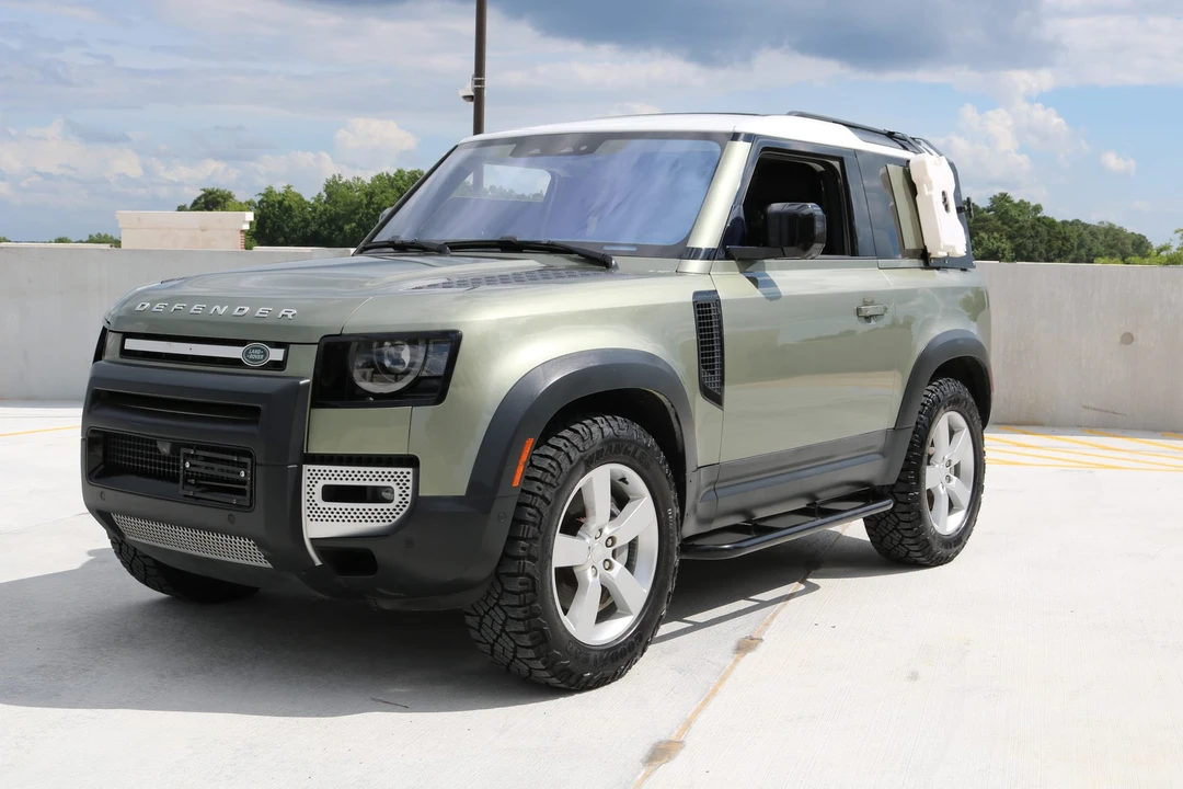 2021 Land Rover Defender L663 - Image 11 of 31