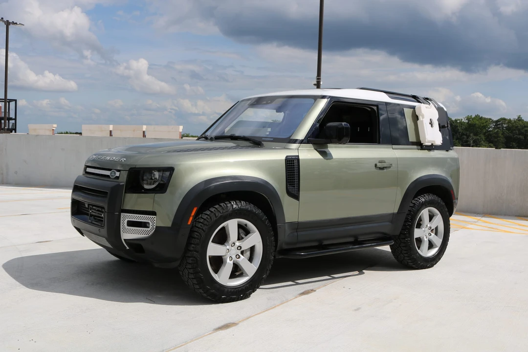 2021 Land Rover Defender L663 - Image 13 of 31