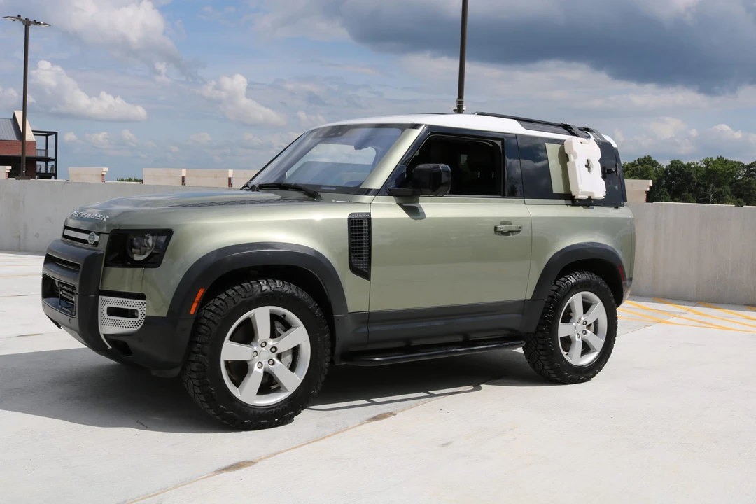 2021 Land Rover Defender L663 - Image 14 of 31