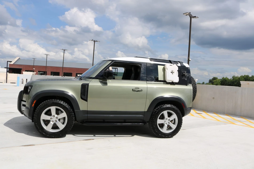 2021 Land Rover Defender L663 - Image 18 of 31